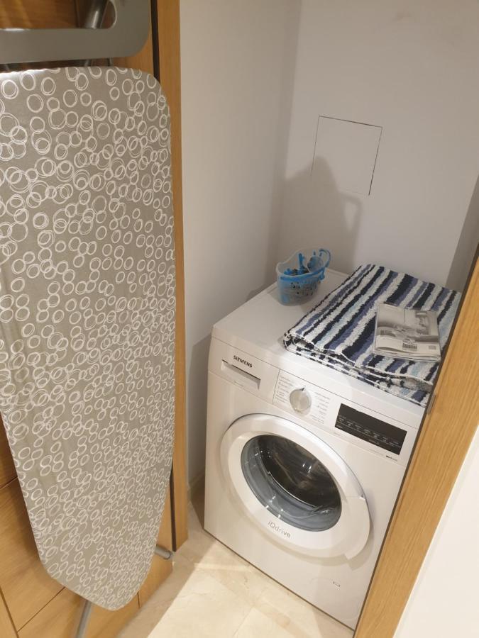 Ocean Village Apartment Gibraltar Bagian luar foto