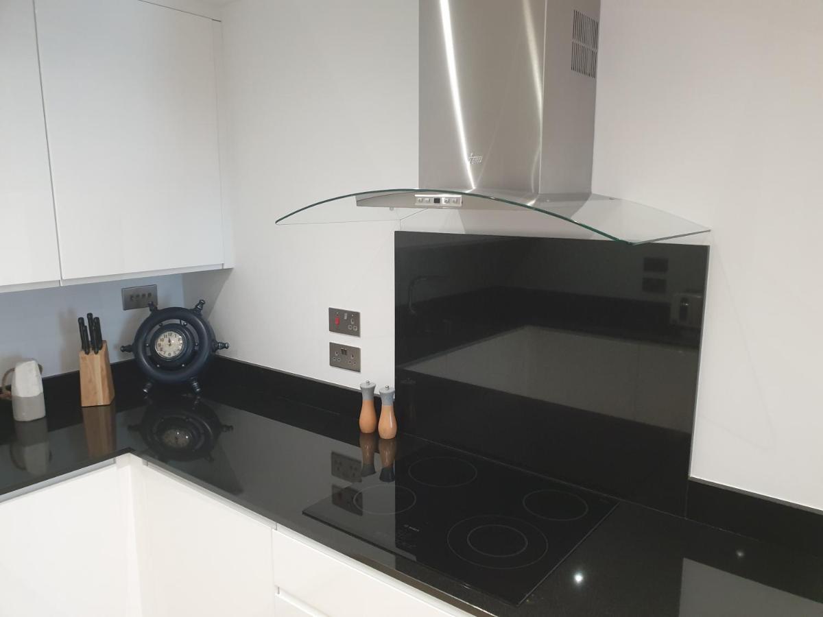 Ocean Village Apartment Gibraltar Bagian luar foto